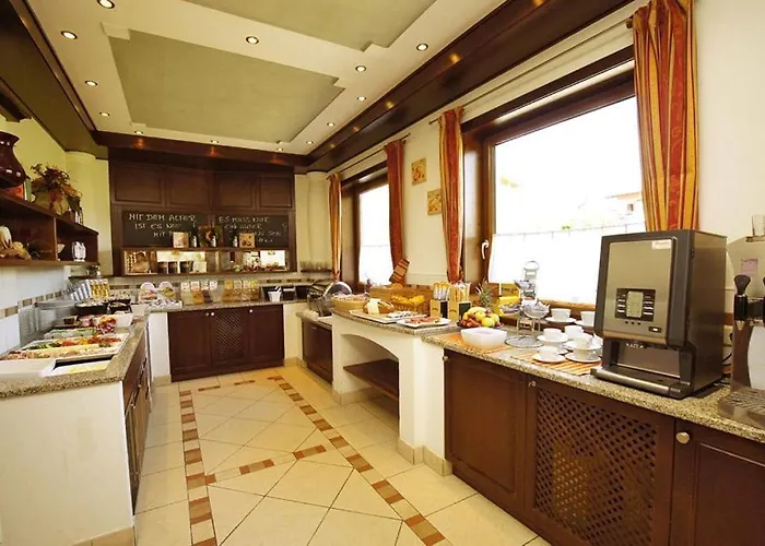 Kaiserstube Bed & Breakfast Flachau